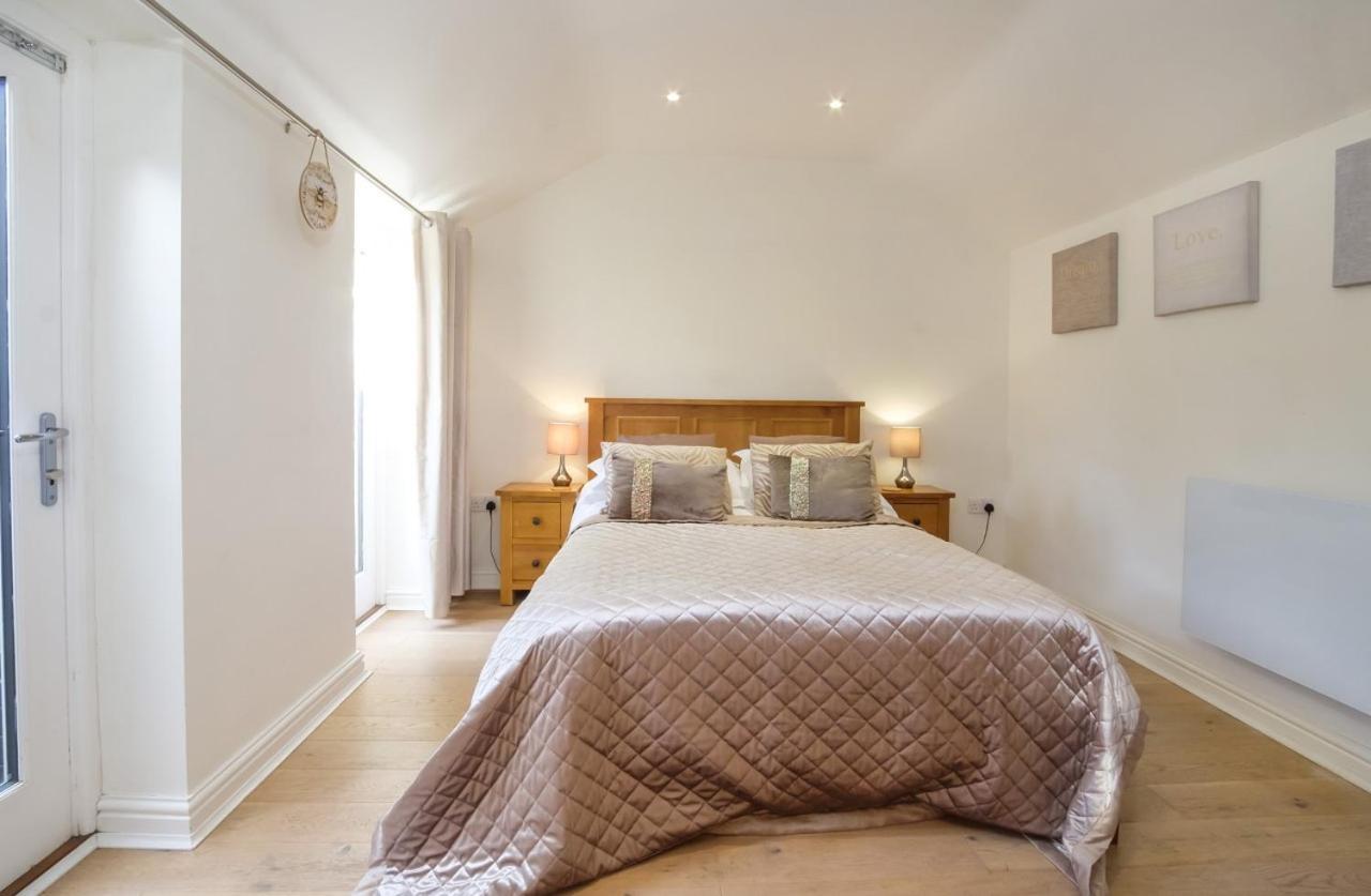 The Beehive Studio Apartment York Exterior photo